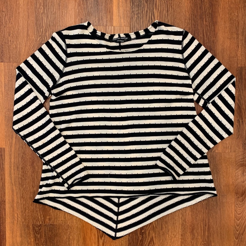 Hannes Roether Women’s Large Wool Top Navy White Stripes Long Sleeves Point Hem